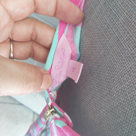 Lilly pulitzer dresess - Picture 6 of 6